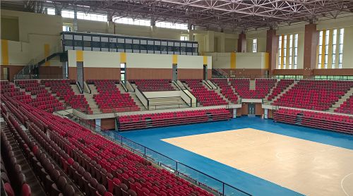 專業(yè)看臺座椅如何制造？四大核心步驟揭秘